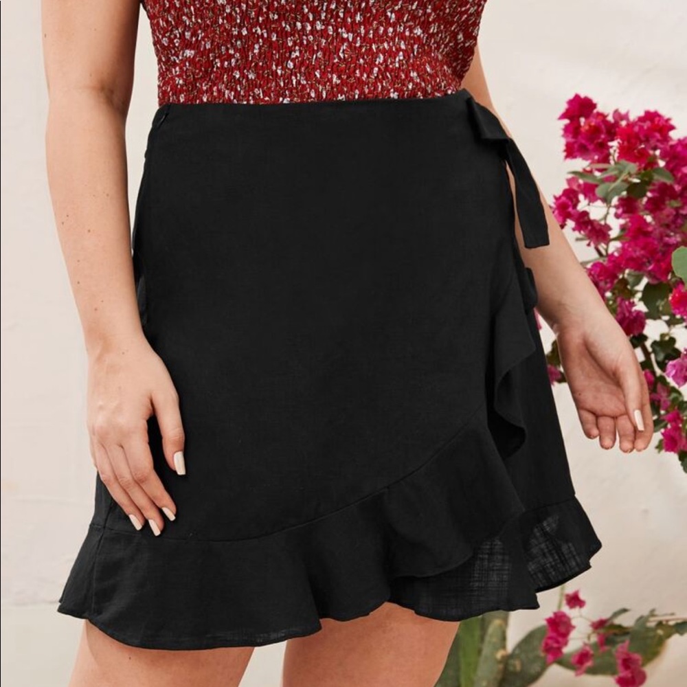 SHEIN Plus Ruffle Trim Wrap Tie Side Skirt